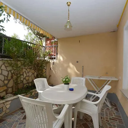 Pula 19 Apartment *