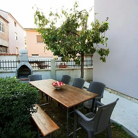 Pula 19 Apartment Vintijan